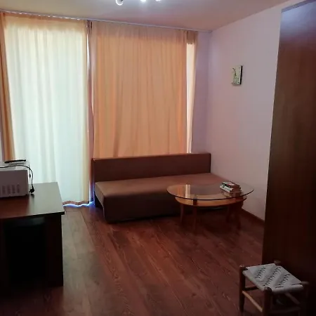 Apart Hotel Eden *