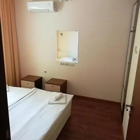 Apart Hotel Eden *