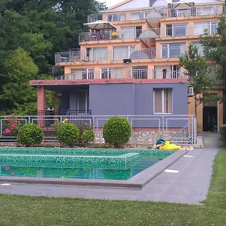 Apart Hotel Eden Lägenhet *