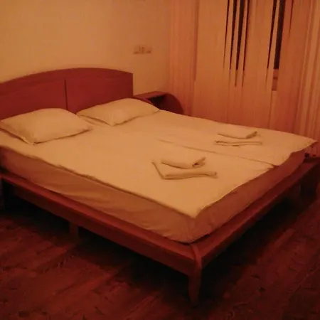 Apart Hotel Eden *